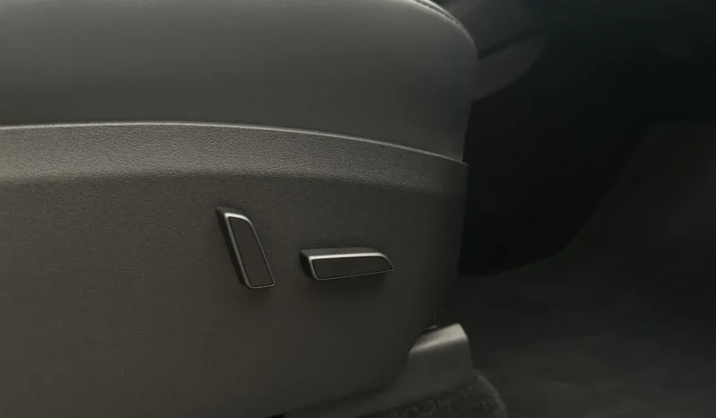 
								2023 Tesla Model Y Autopilot Performance AWD 534 hp Towbar full									
