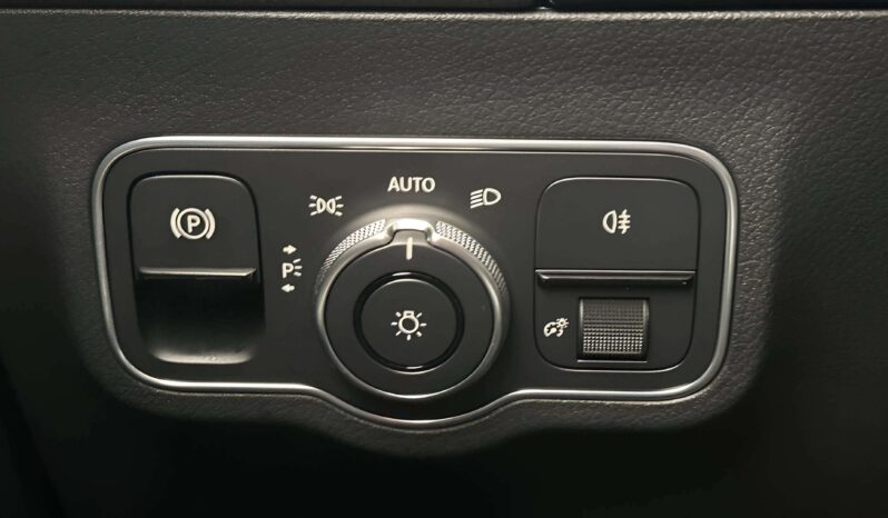 
								2020 Mercedes-Benz GLA 250 AMG 4Matic Pano Wide  224hp Burmest Camera full									