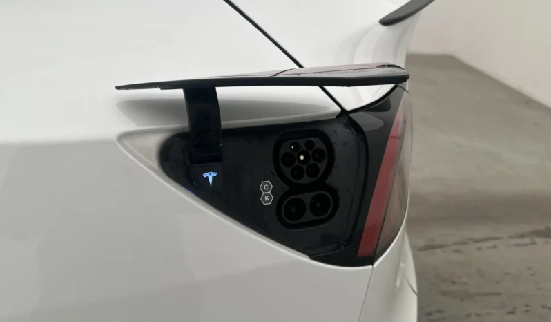 
								2022 Tesla Model Y Performance AWD 534 hp Towbar Autopilot full									