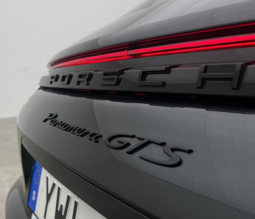 
										2019 Porsche Panamera GTS Sport Turismo PASM 460hp Chrono Pano full									