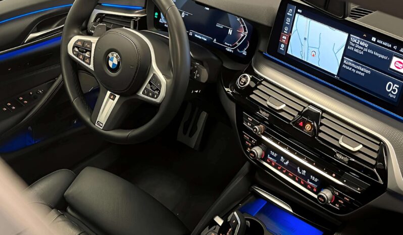 
								2022 BMW 540d Touring 340hp M Sport xDrive Panorama HUD Steptronic full									