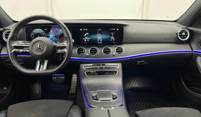 
								2021 Mercedes-Benz E300 T de AMG Line 4Matic 306hp Camera Aux Heater full									
