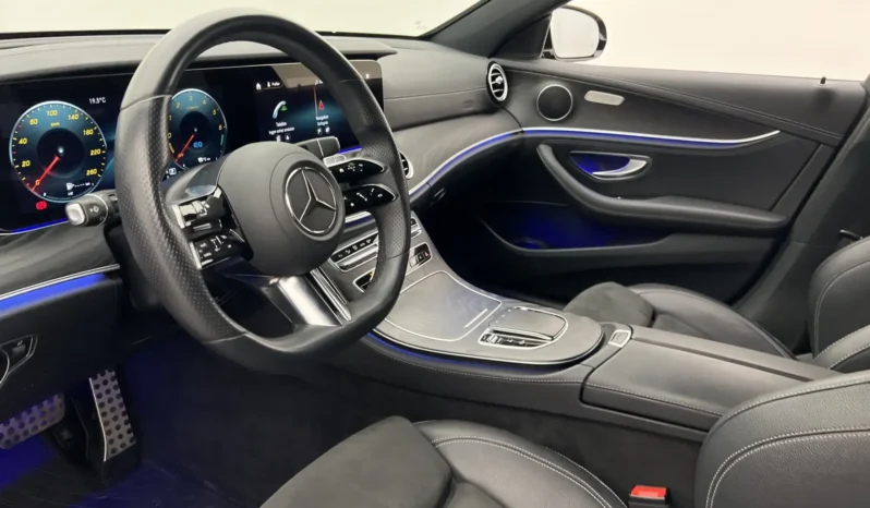 
								2021 Mercedes-Benz E300 T de AMG Line 4Matic 306hp Camera Aux Heater full									