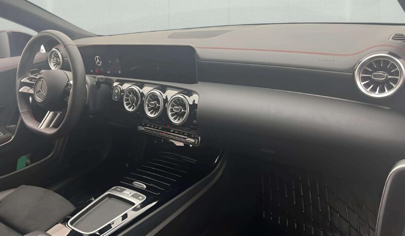 
								2024 Mercedes-Benz CLA 200 AMG Coupé Widescreen Camera Night Package full									