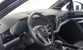 2019 Volkswagen Touareg 3.0 V6 TDI R-Line 4Motion Suzuka NightVision HeadUp