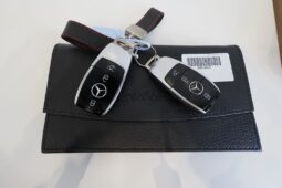 
										2022 Mercedes-Benz E300 de AMG Night Premium Leather AuxHeater full									