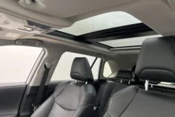 
										2021 Toyota RAV4 Executive Hybrid AWD 222hp JBL Pano Camera Navi full									