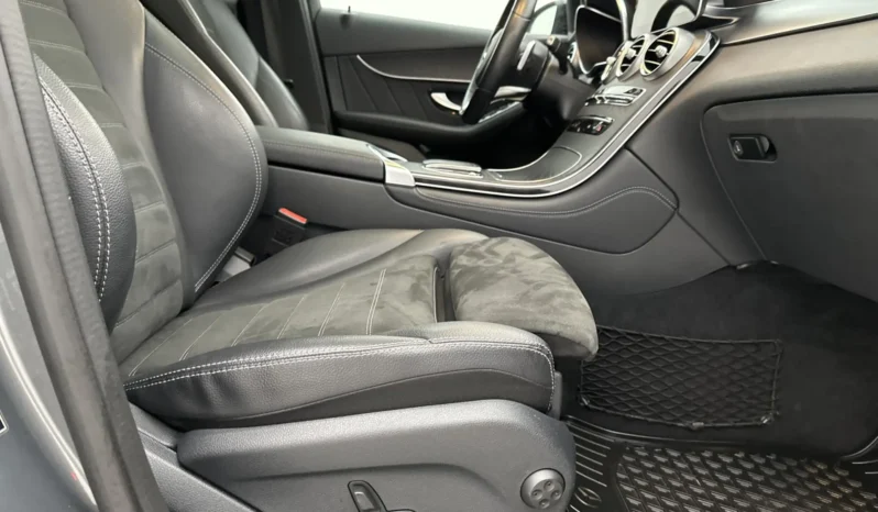 
								2019 Mercedes-Benz GLC 300d Coupé AMG Burmester 4Matic 245hp Heater full									