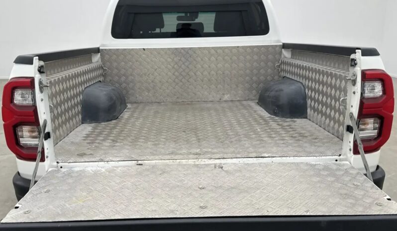 
								2021 Toyota Hilux 2.8 4WD Invincible DiffLock Leather JBL Towbar full									