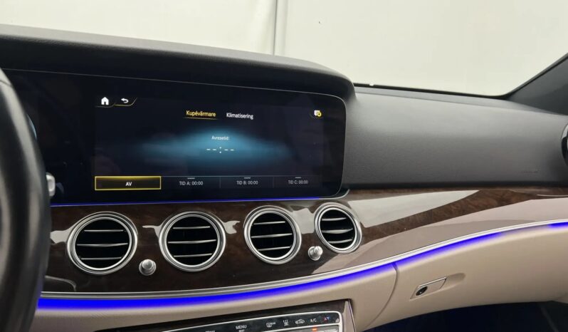 
								2021 Mercedes-Benz E 220 Td 4Matic AMG 194hp Burmester 360° Electric seats full									